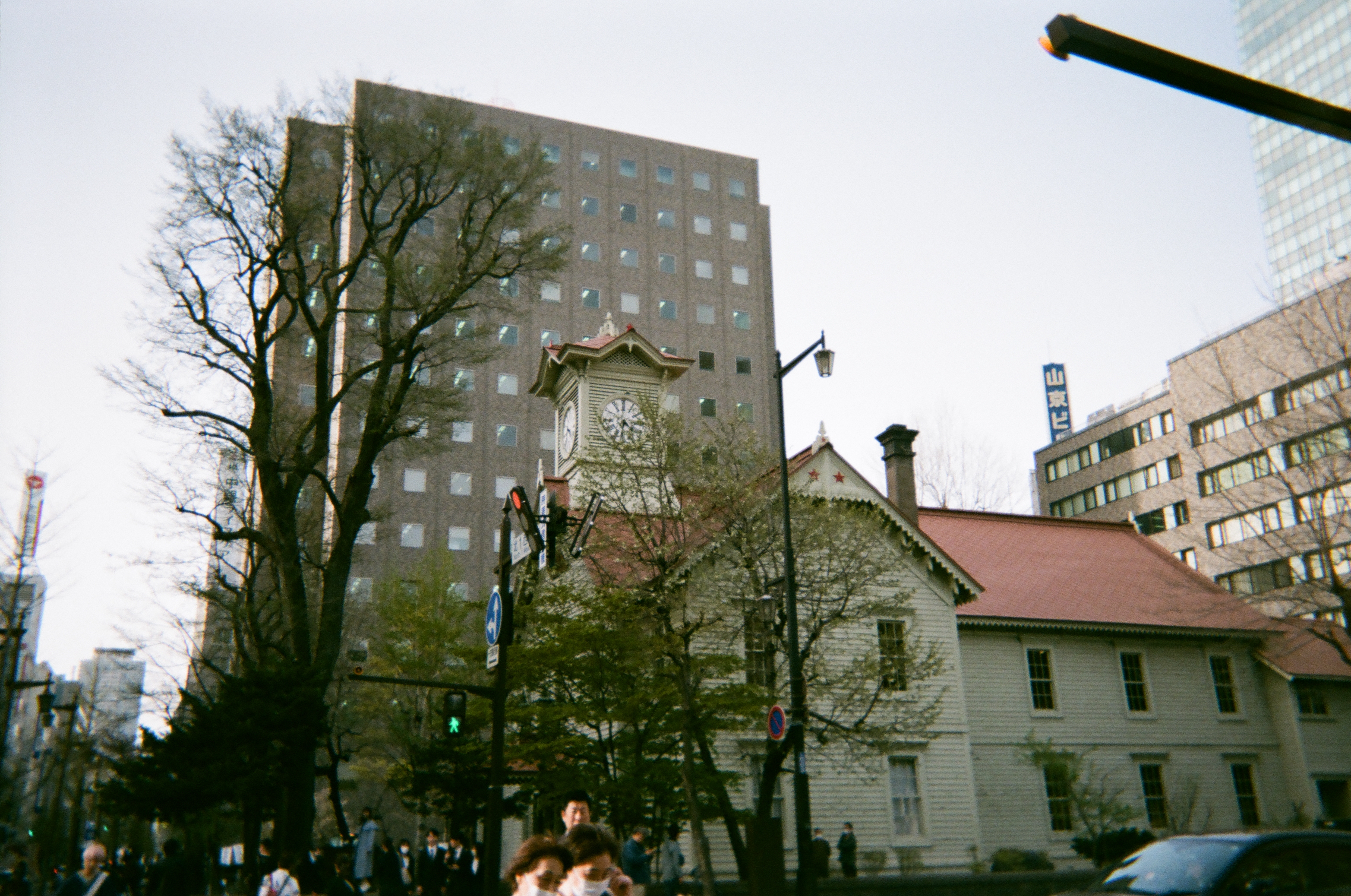 Roll #1 — Fujifilm Simple Ace 400 4